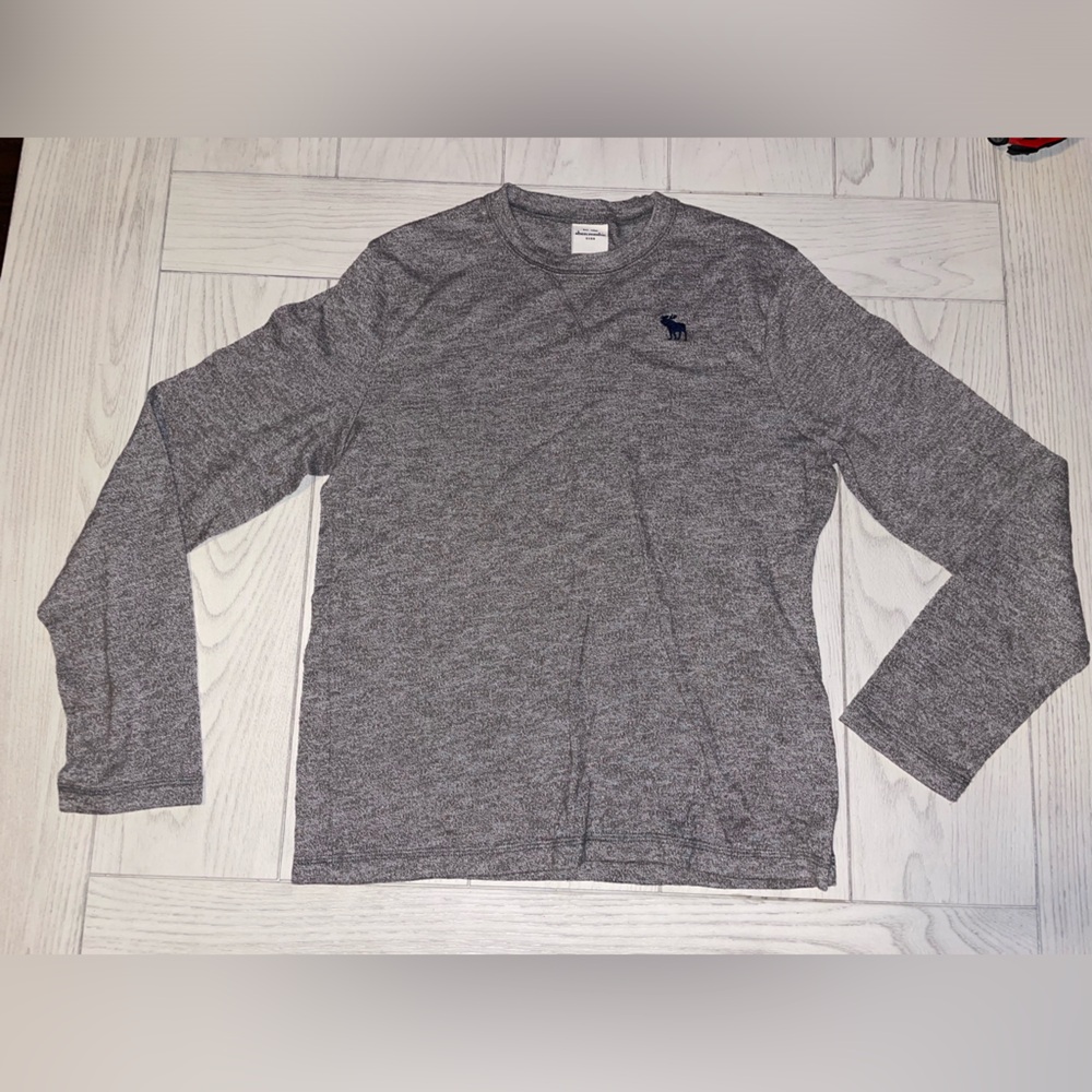 EUC Abercrombie Kids long sleeve tee